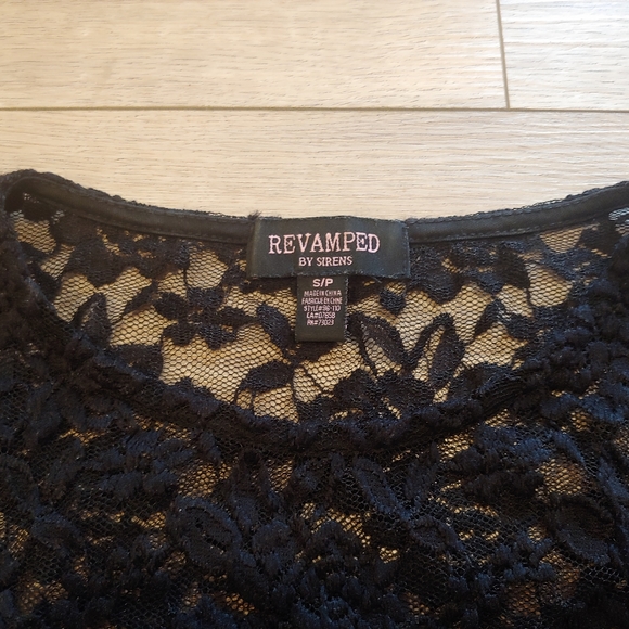 Summer lace crop top // size S - Picture 2 of 5